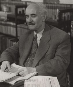 Ран Босилек (1886–1958), роден в Габрово като Генчо Станчев Негенцов, е сред най-обичаните български детски писатели.